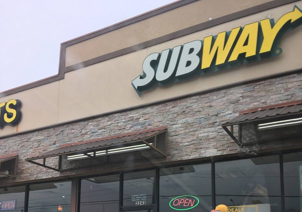 Subway Restaurants | restaurant | 3243 Forest Ln, Garland, TX 75042, USA | 9724878393 OR +1 972-487-8393