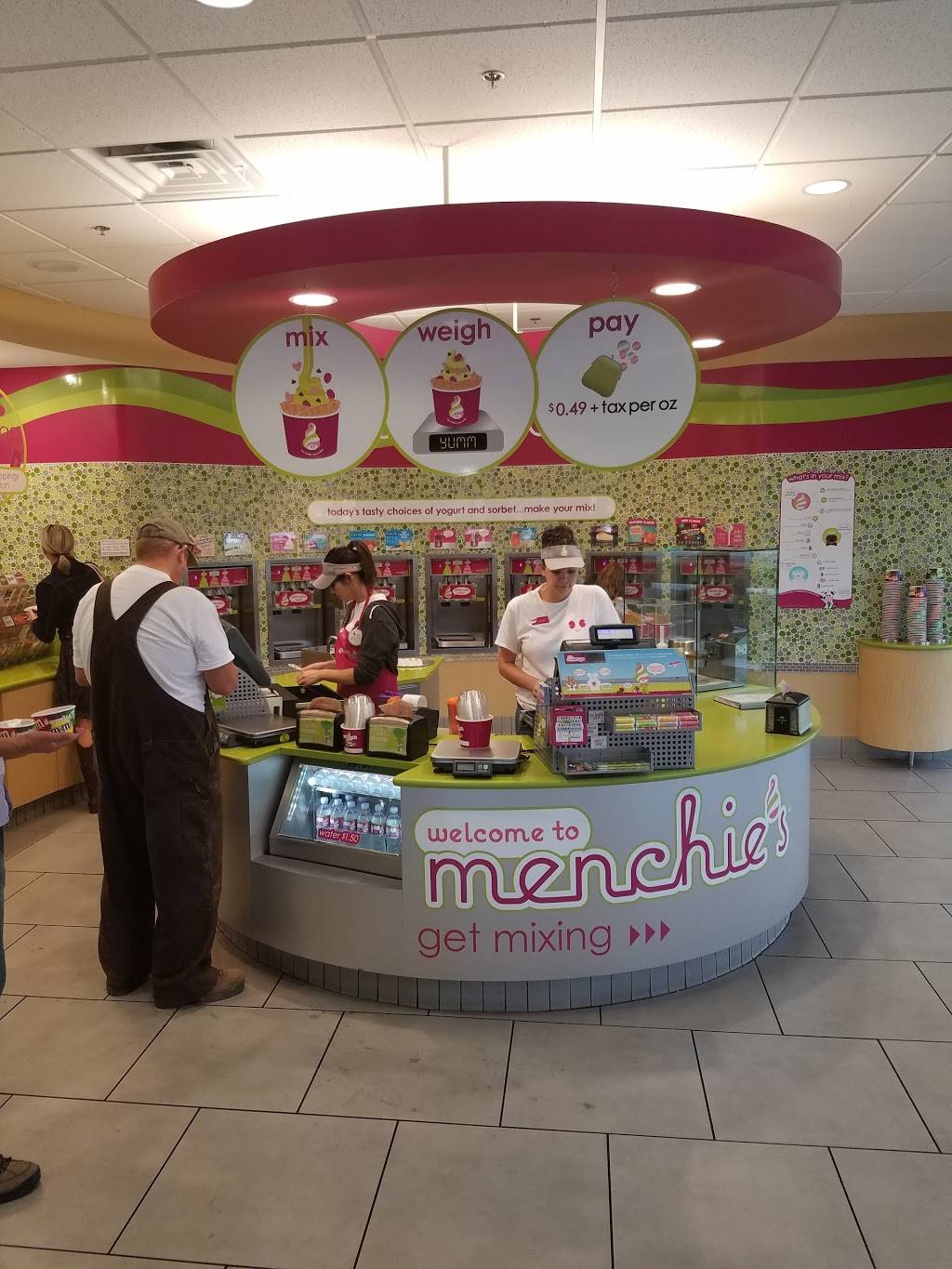 Menchies Frozen Yogurt | bakery | 3090 W Shaw Ave Ste 102, Fresno, CA 93711, USA | 5597955888 OR +1 559-795-5888