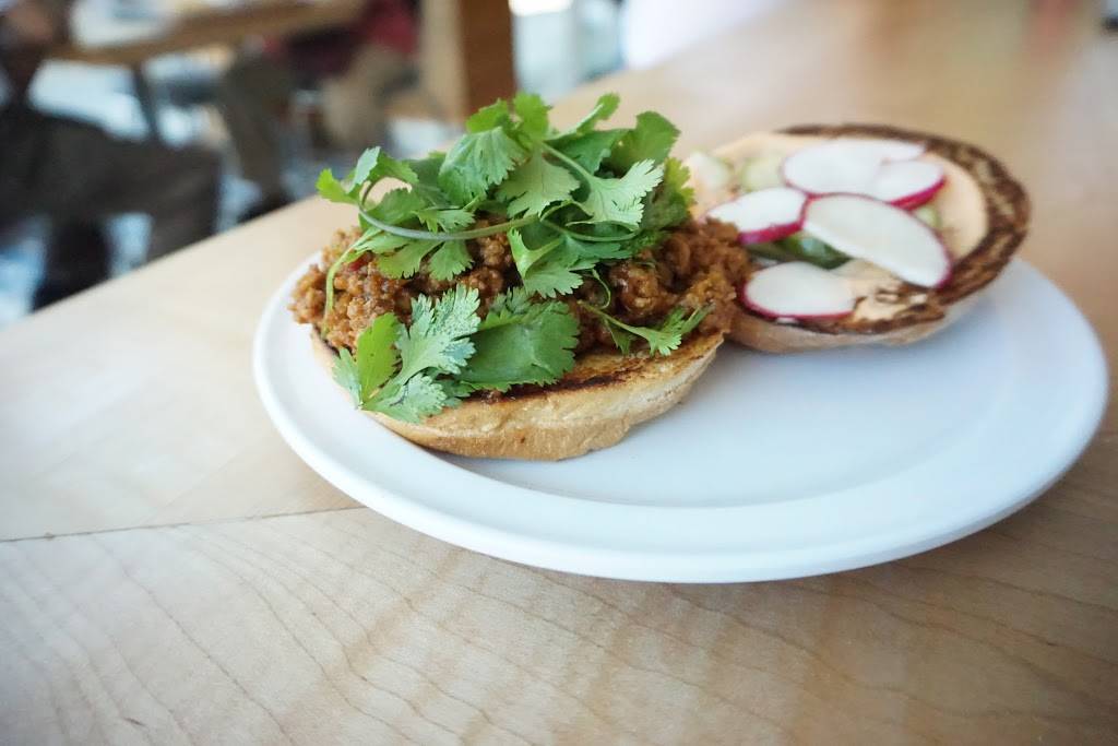 Dollop Diner | restaurant | 5060 N Clark St, Chicago, IL 60640, USA | 7735649520 OR +1 773-564-9520