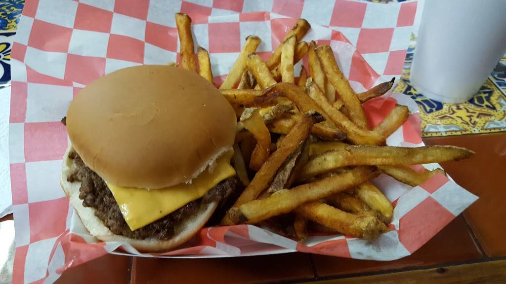 Caseys | restaurant | 53 N Jackson St, Winder, GA 30680, USA | 6785491659 OR +1 678-549-1659