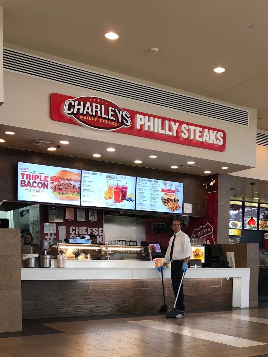 Charleys Philly Steaks | restaurant | 200 Baychester Ave, Bronx, NY 10475, USA | 7186712009 OR +1 718-671-2009