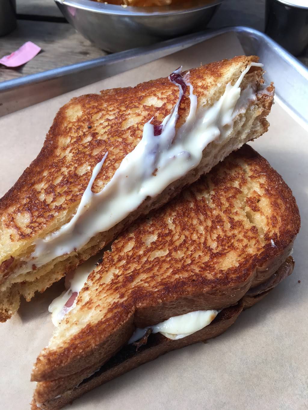 Goodfriend Beer Garden & Burger House | restaurant | 1154 Peavy Rd, Dallas, TX 75218, USA | 2143243335 OR +1 214-324-3335