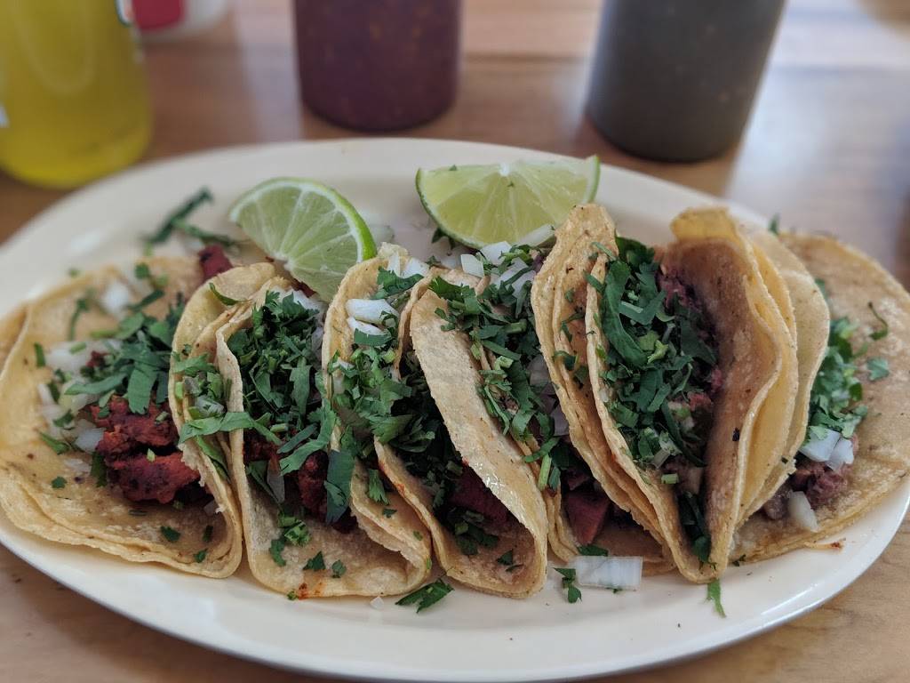 Tu Taco | restaurant | 419 W Randol Mill Rd, Arlington, TX 76011, USA | 8174591551 OR +1 817-459-1551