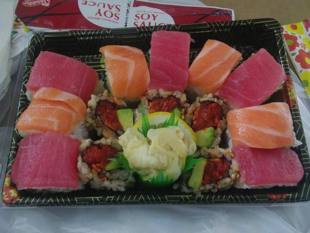 Penn & Sushi | restaurant | 2 Pennsylvania Plaza, New York, NY 10121, USA | 2125645496 OR +1 212-564-5496