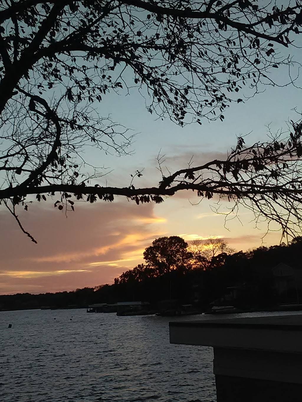 Marina Grog & Galley | restaurant | 22 A St, Lake Lotawana, MO 64086, USA | 8165785511 OR +1 816-578-5511