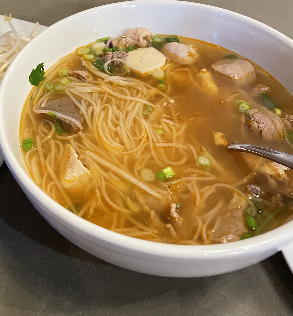 Yum Mi Restaurant | restaurant | 4510 Charlestown Rd Suite #100, New Albany, IN 47150, USA | 8129482012 OR +1 812-948-2012