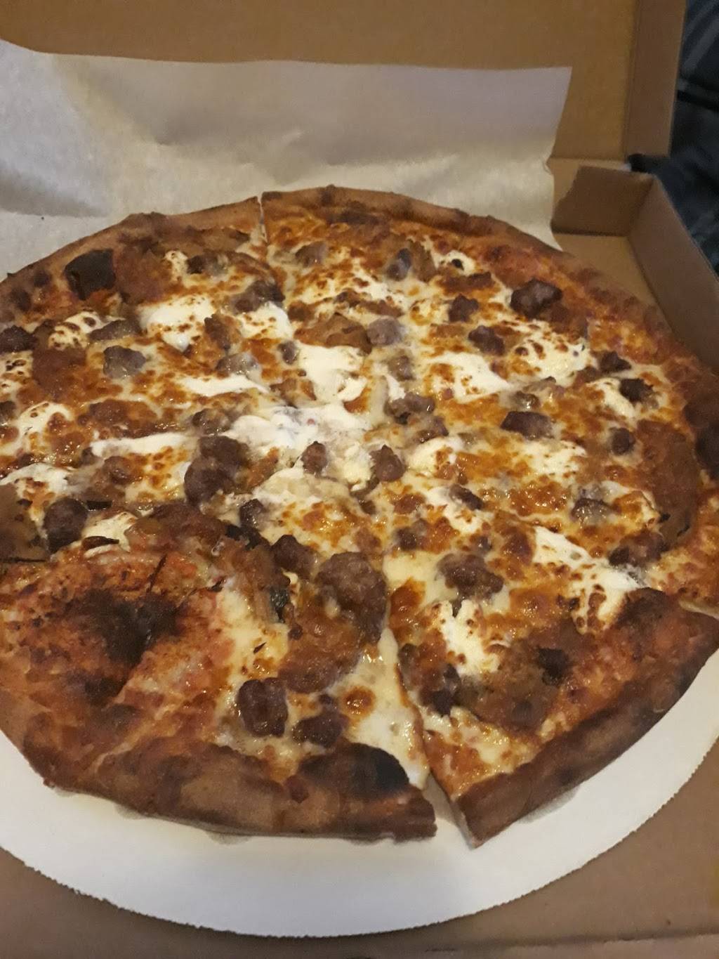 Mikes Famous Roast Beef and Pizza | restaurant | 251 Primrose St, Haverhill, MA 01830, USA | 9789147349 OR +1 978-914-7349