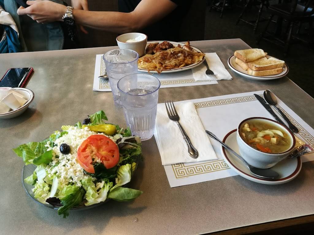 Family Tree | restaurant | 4346 Bailey Ave, Amherst, NY 14226, USA | 7168382233 OR +1 716-838-2233