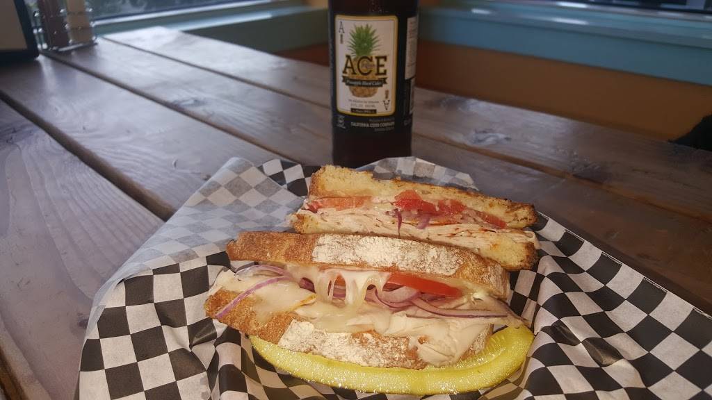 Tsunami Sandwich Company | restaurant | 11 Broadway St, Seaside, OR 97138, USA | 5037385427 OR +1 503-738-5427