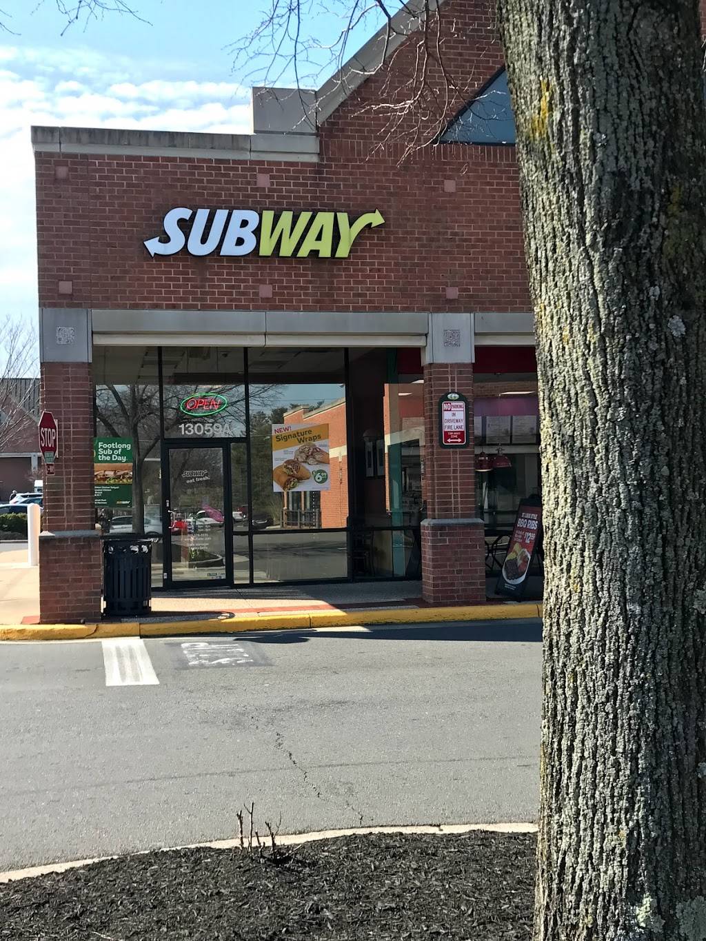 Subway | restaurant | 13059 Lee Jackson Memorial Hwy A, Fairfax, VA 22033, USA | 7033783370 OR +1 703-378-3370