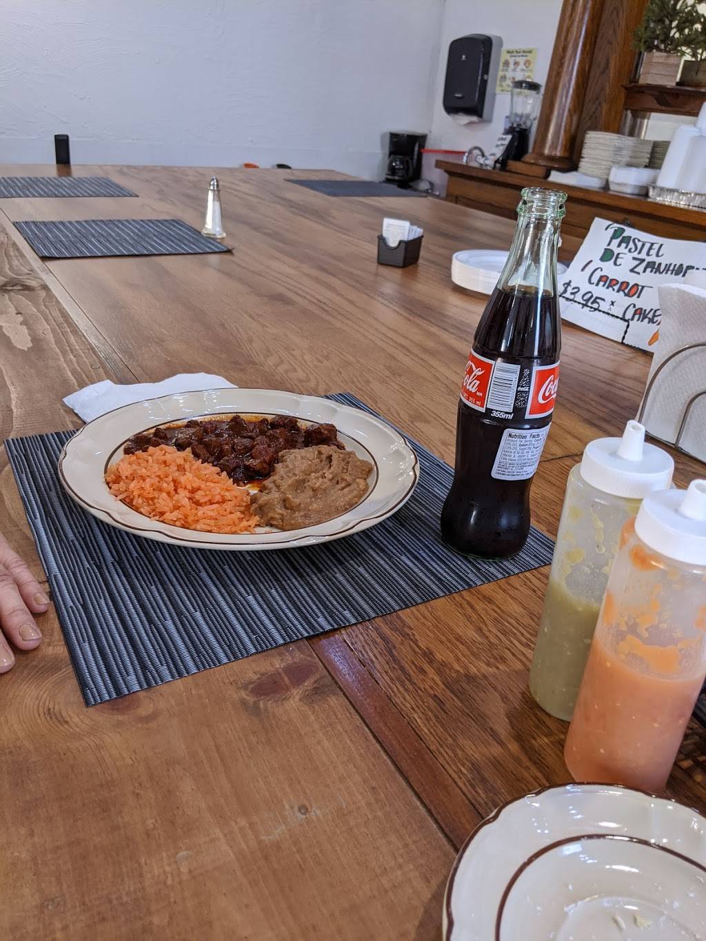 La Sierra | restaurant | 1702 S 10th St, Omaha, NE 68108, USA | 4023429531 OR +1 402-342-9531