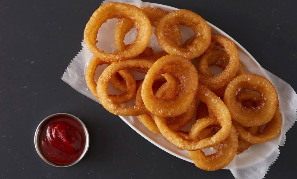 Wings Over Knoxville | restaurant | 1834 Cumberland Ave, Knoxville, TN 37916, USA | 8655008996 OR +1 865-500-8996