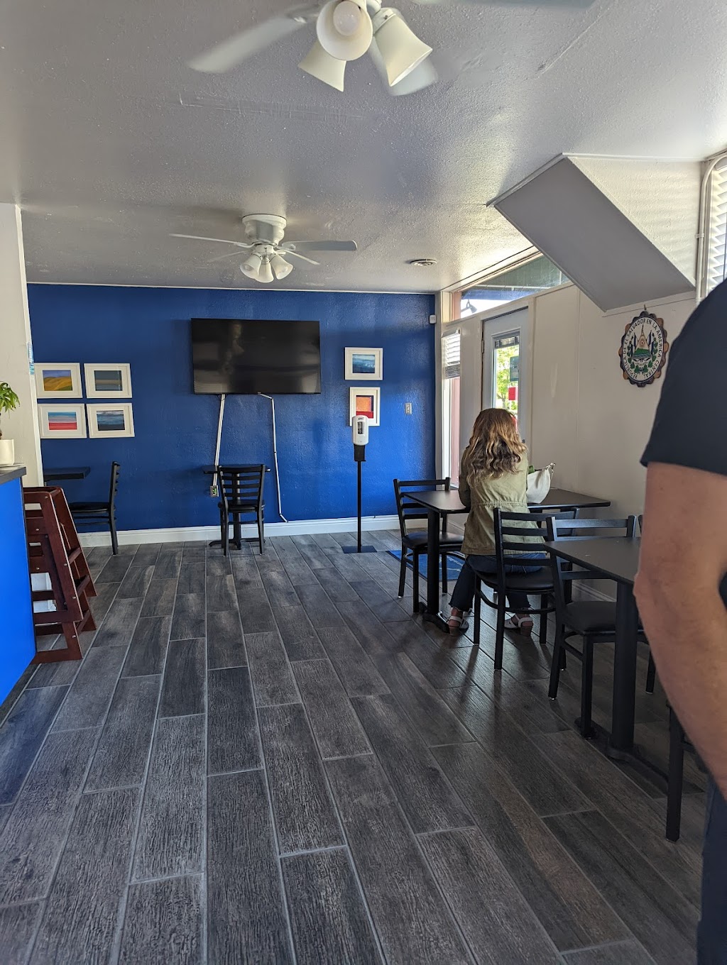 Pupuseria Blankita | restaurant | 48b N San Pedro Rd, San Rafael, CA 94903, USA | 4157853443 OR +1 415-785-3443