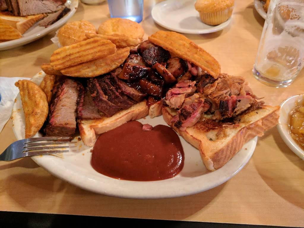 Parkers Smokehouse | restaurant | 16880 US-6, Ashland, NE 68003, USA | 4029442040 OR +1 402-944-2040