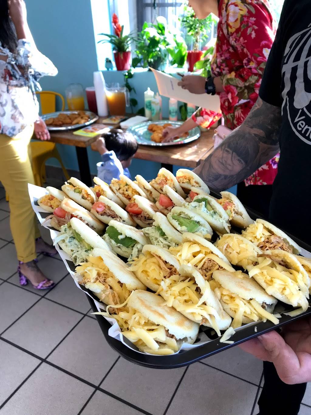 Avenida | restaurant | 280 Connecticut Ave, Norwalk, CT 06854, USA | 2039567200 OR +1 203-956-7200