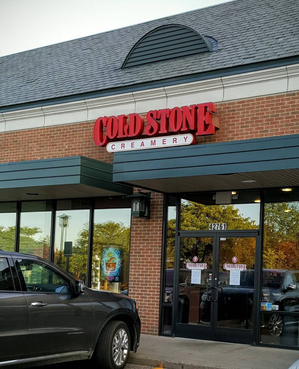 Cold Stone Creamery | bakery | 42761 Woodward Ave, Bloomfield Hills, MI 48302, USA | 2483323014 OR +1 248-332-3014