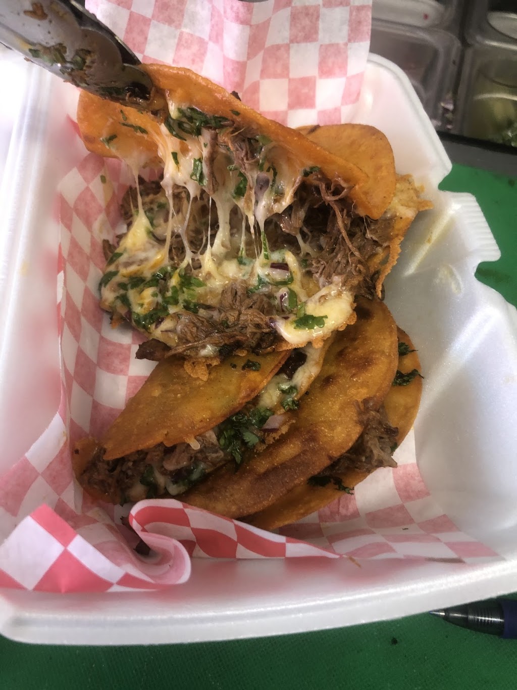 Cerritos Birria | restaurant | 1111 Ming Ave, Bakersfield, CA 93304, United States | 6614724469 OR +1 661-472-4469