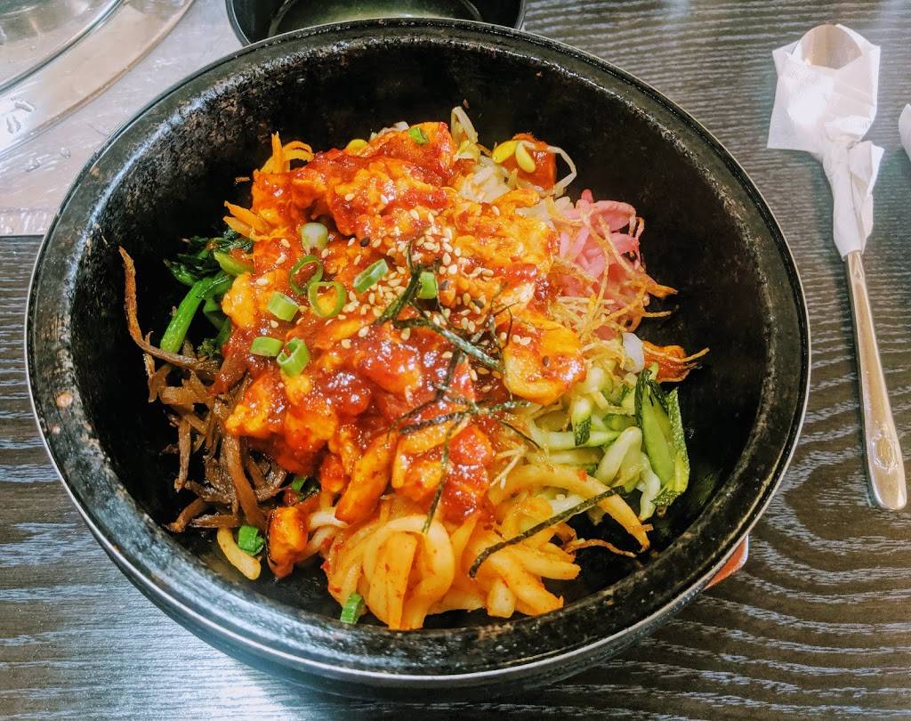 Malado Restaurant | restaurant | 2437 Finch Ave W, North York, ON M9M 2E7, Canada | 4167419728 OR +1 416-741-9728