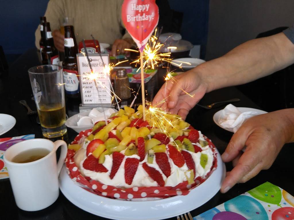 Boathouse Cafe | restaurant | 7100 Northumberland County Rd 18, Roseneath, ON K0K 2X0, Canada | 9053425366257 OR +1 905-342-5366 ext. 257