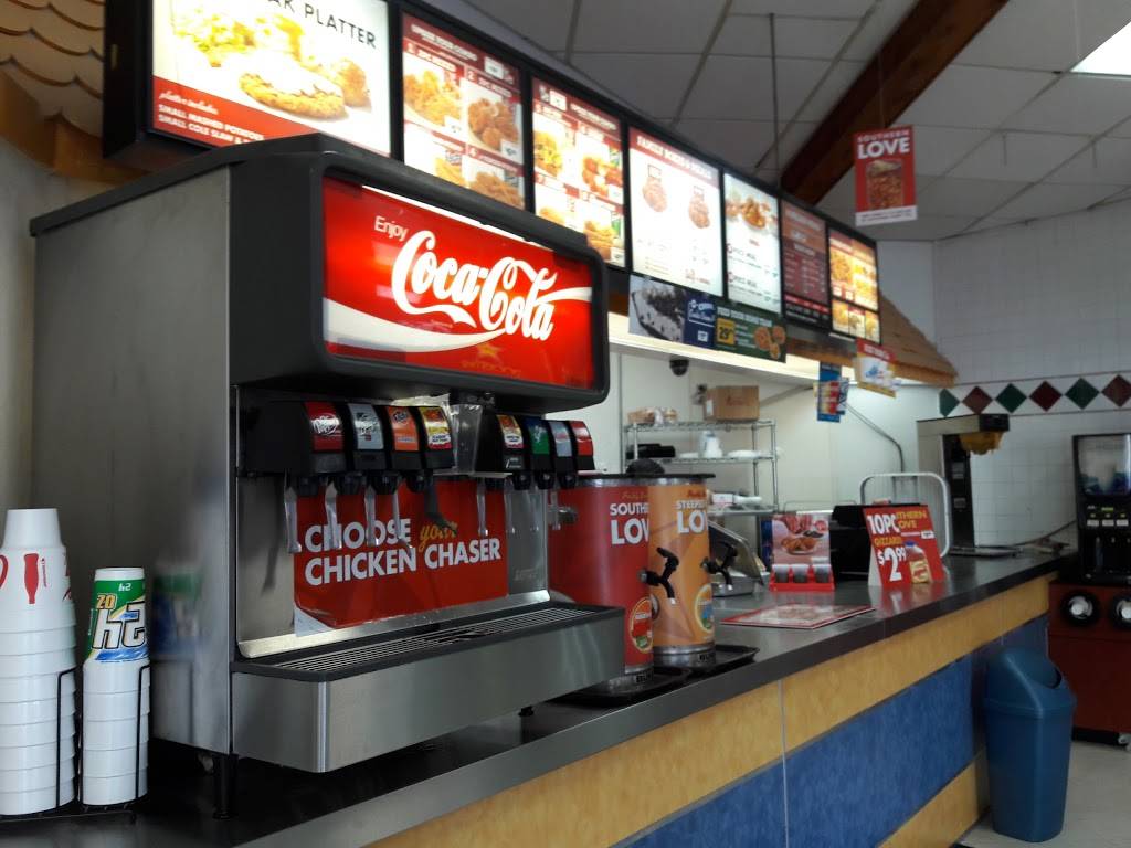 Churchs Chicken | restaurant | 2560 TX-71, Columbus, TX 78934, USA | 9797326356 OR +1 979-732-6356