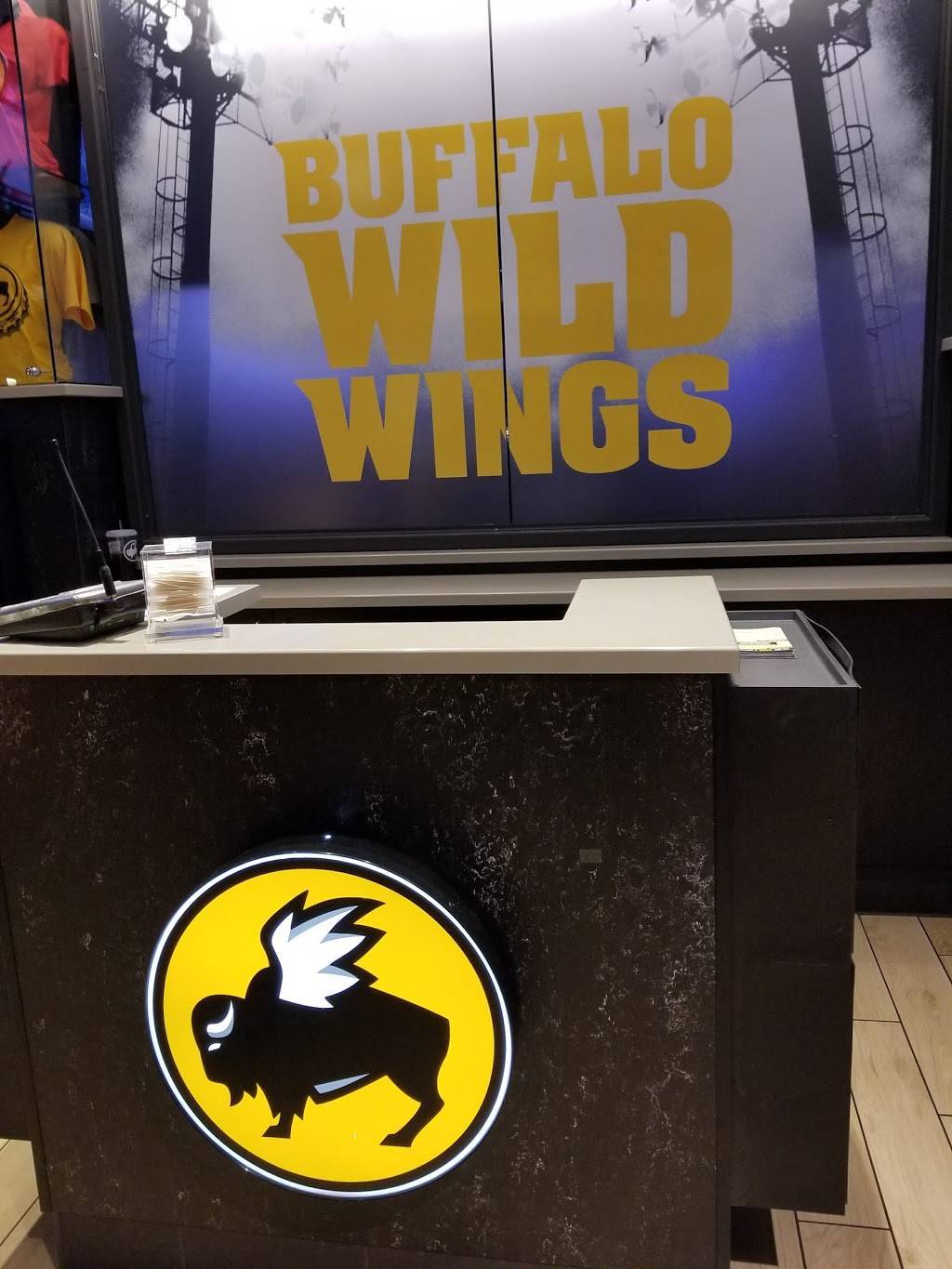 Buffalo Wild Wings | meal takeaway | 2132 Highland Dr, Salt Lake City, UT 84106, USA | 8014841775 OR +1 801-484-1775