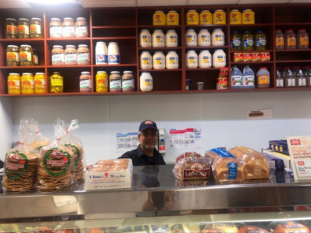 Hollywood Deli | restaurant | 5700 N Sheridan Rd, Chicago, IL 60660, USA | 7739440865 OR +1 773-944-0865