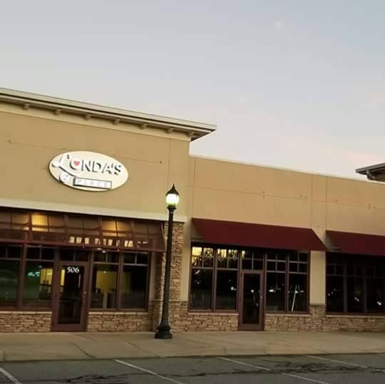 Londas Place | restaurant | 3635 Mt Holly-Huntersville Rd, Charlotte, NC 28214, USA | 9802996461 OR +1 980-299-6461