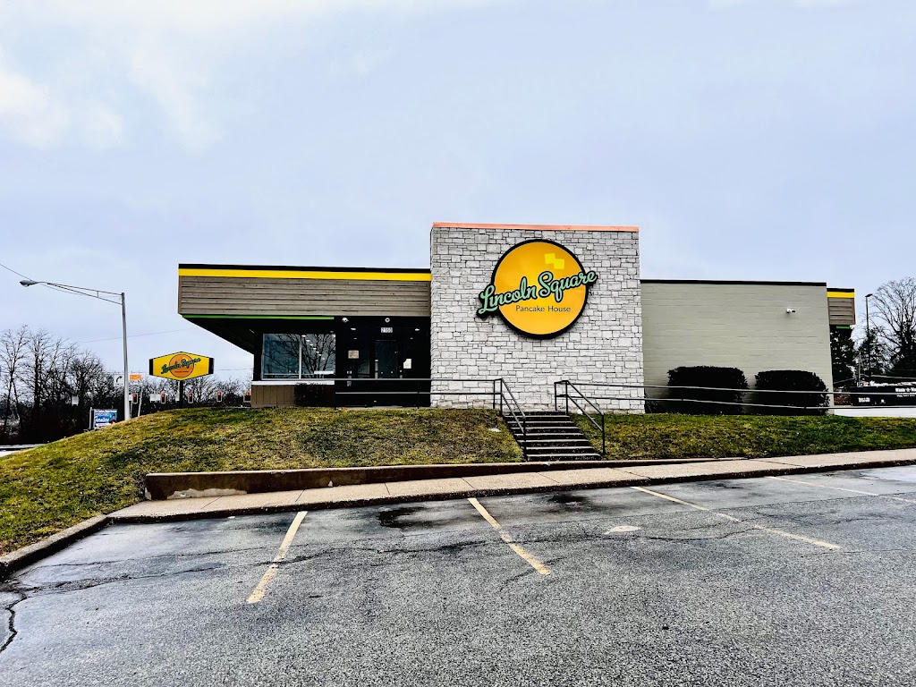 Lincoln Square Pancake House | restaurant | 2160 N Walnut St, Bloomington, IN 47404, USA | 8126687492 OR +1 812-668-7492