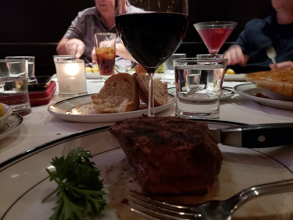 The Grill on the Alley | restaurant | 909 N Michigan Ave, Chicago, IL 60611, USA | 3122559009 OR +1 312-255-9009