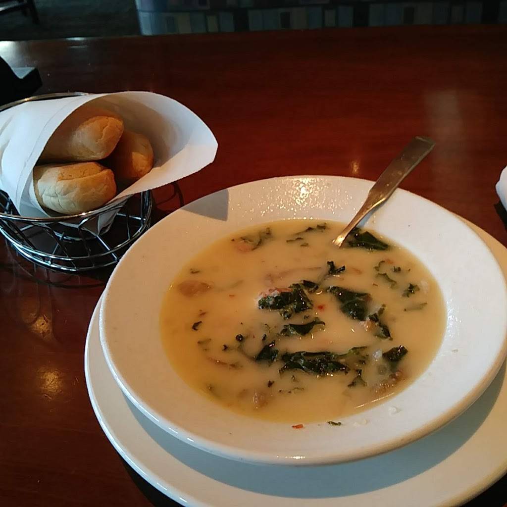 Olive Garden Italian Restaurant | meal takeaway | 5801 Lake Worth Rd, Lake Worth, FL 33463, USA | 5616410900 OR +1 561-641-0900