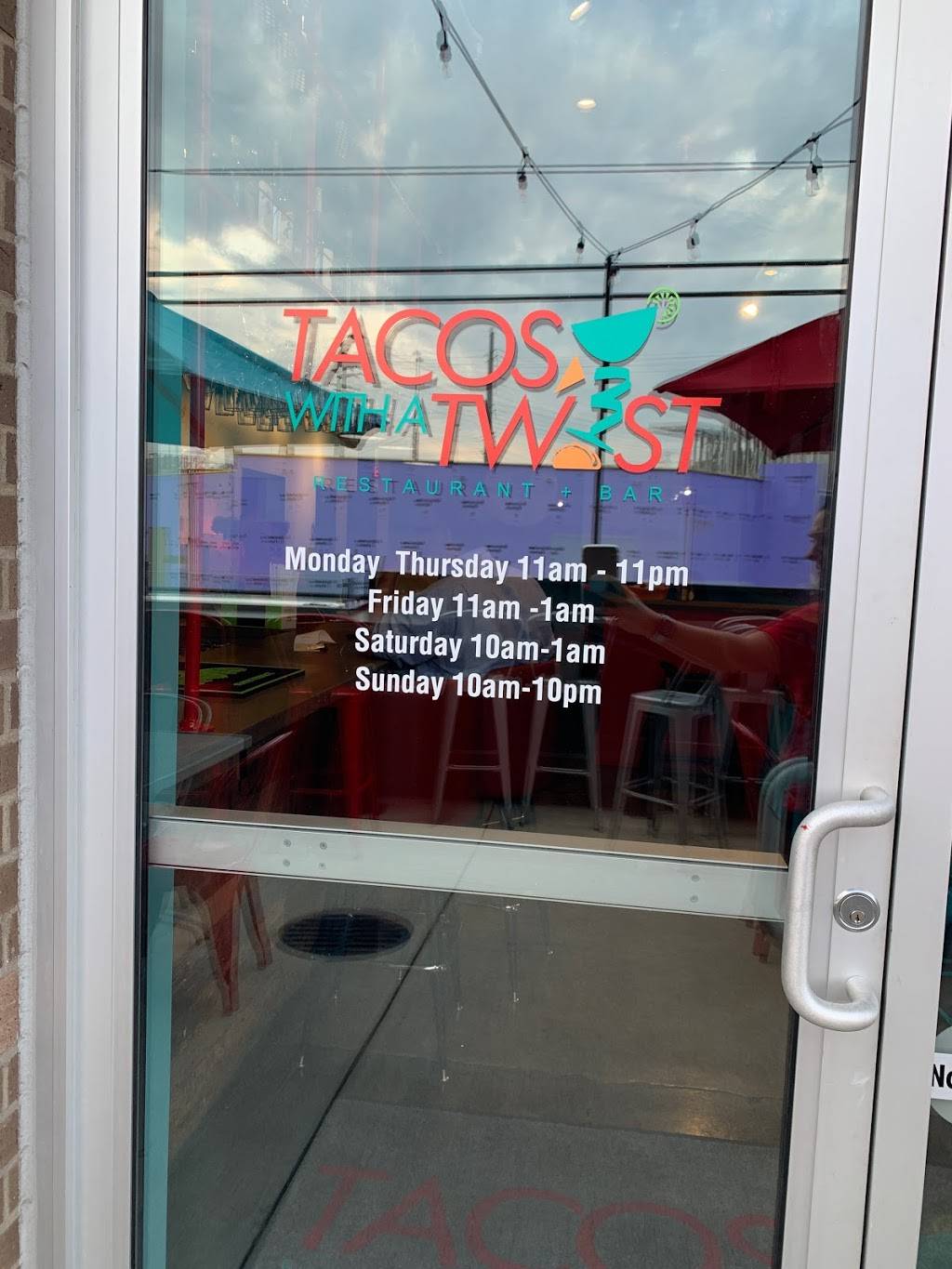 Tacos With A Twist | restaurant | 810 Gale Ln Suite 104, Nashville, TN 37204, USA | 6156498118 OR +1 615-649-8118