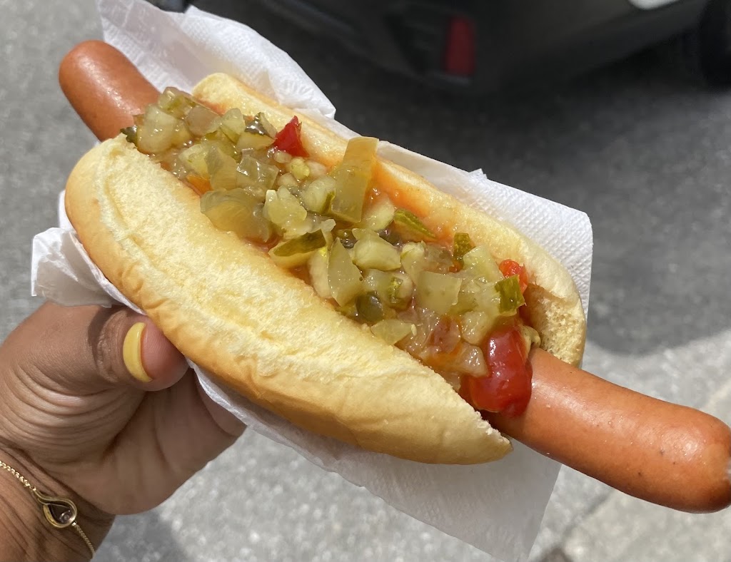 NYC Water Dogs | meal takeaway | & Lawrence, Northside of the Street, Woolbright Rd, Boynton Beach, FL 33437, USA | 9545367800 OR +1 954-536-7800