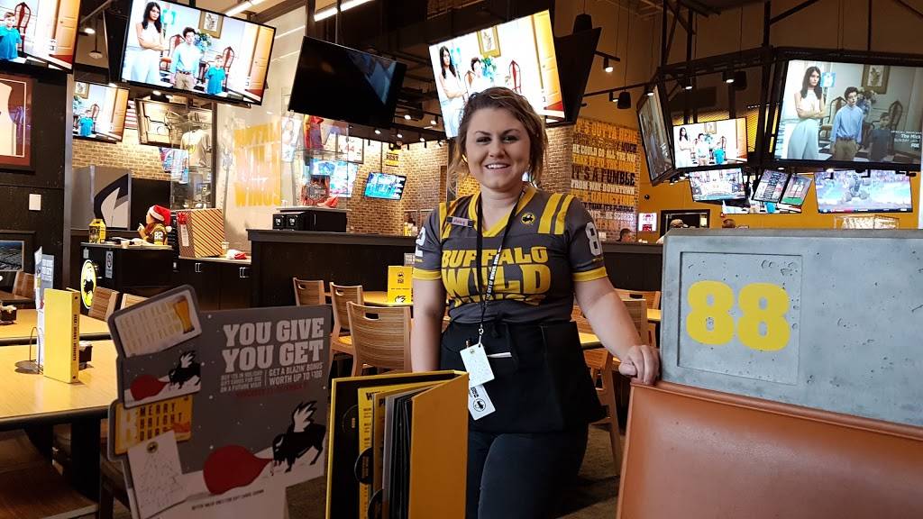 Buffalo Wild Wings | meal takeaway | 2843 W Andrew Johnson Hwy, Morristown, TN 37814, USA | 4235879784 OR +1 423-587-9784