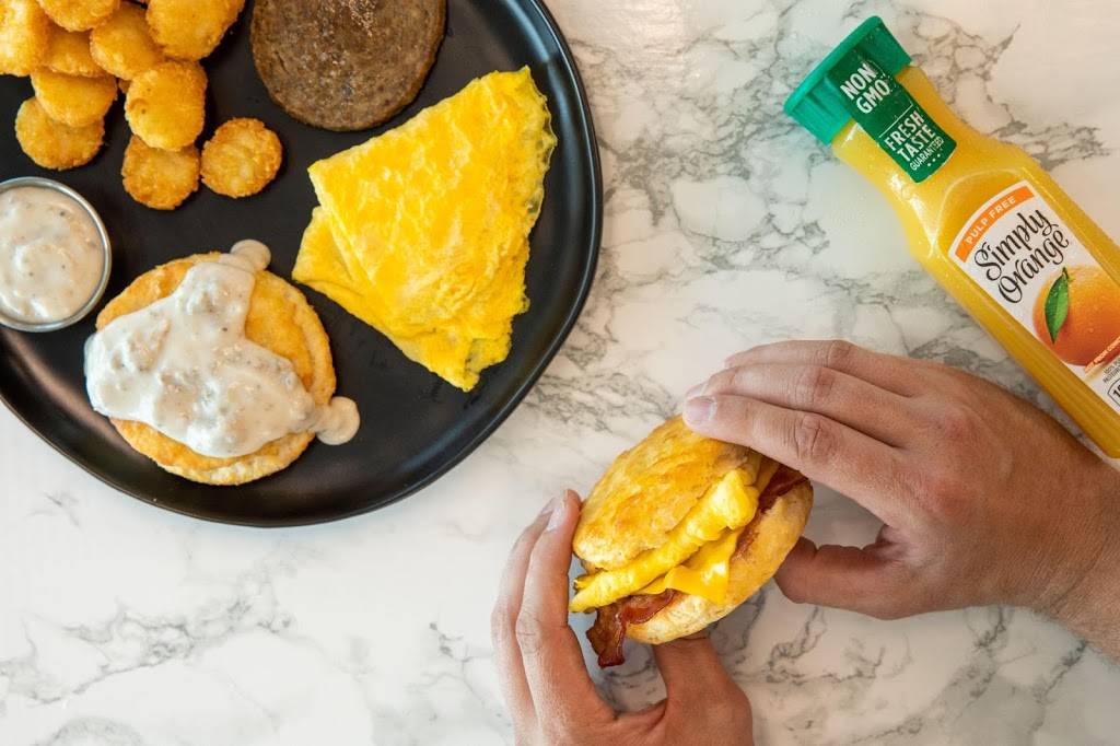 Hardees | restaurant | 850 S St Louis St, Batesville, AR 72501, USA | 8707935799 OR +1 870-793-5799