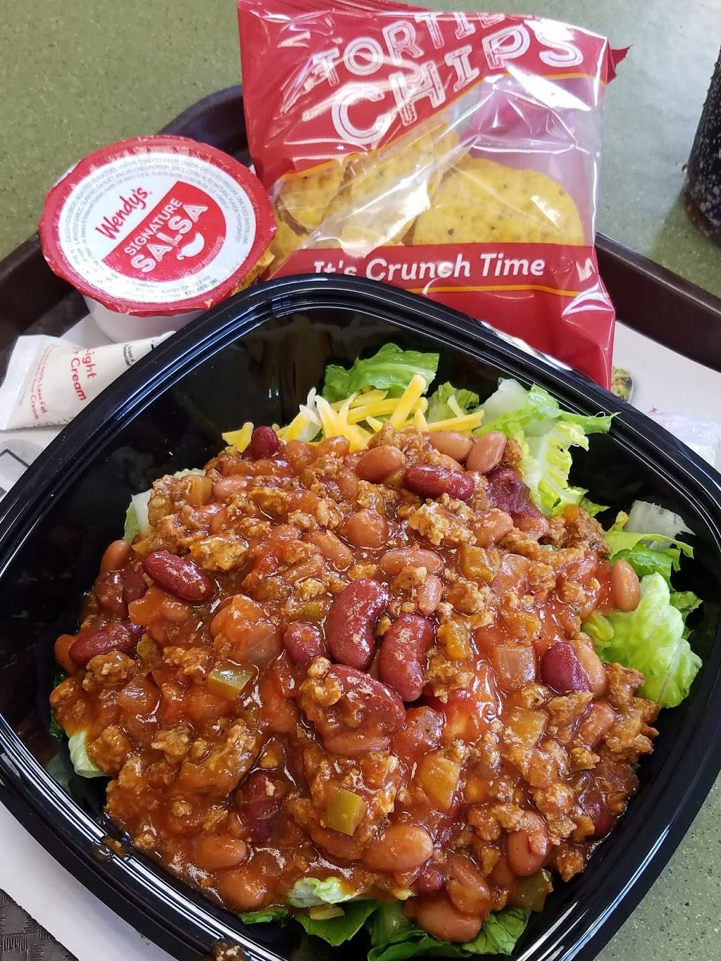 Wendys | restaurant | 8921 E 116th St, Fishers, IN 46038, USA | 3175859912 OR +1 317-585-9912