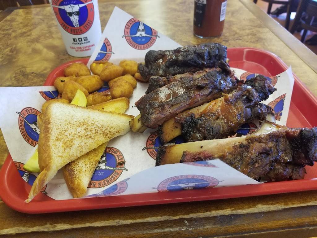 Risckys BAR-B-Q | restaurant | 8100 Boulevard 26, North Richland Hills, TX 76180, USA | 8175817696 OR +1 817-581-7696