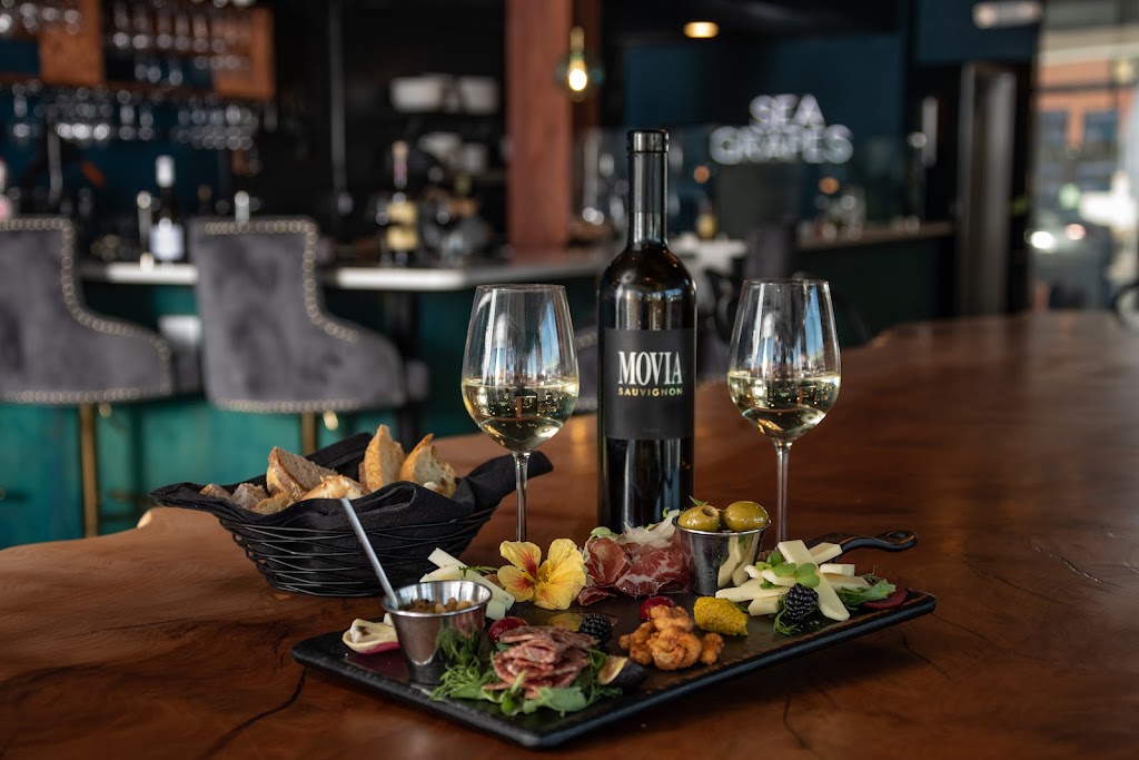 Sea Grapes Wine Lounge & Light Fare | restaurant | 6390 Gulf Blvd, St Pete Beach, FL 33706, USA | 7275000052 OR +1 727-500-0052