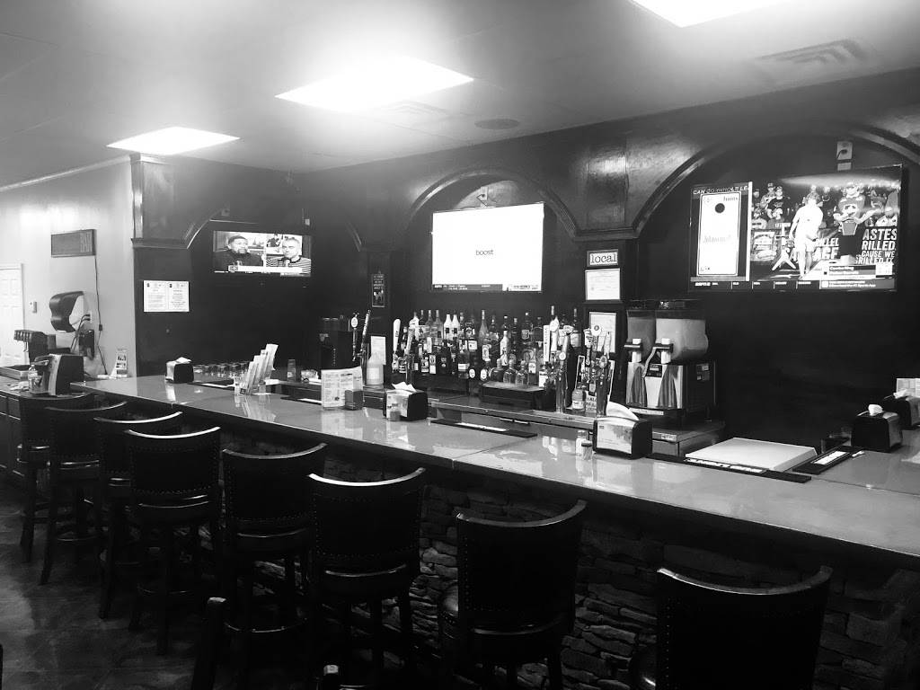 The Local Restaurant | restaurant | 3001 E Walnut Ave, Dalton, GA 30721, USA | 7065299096 OR +1 706-529-9096