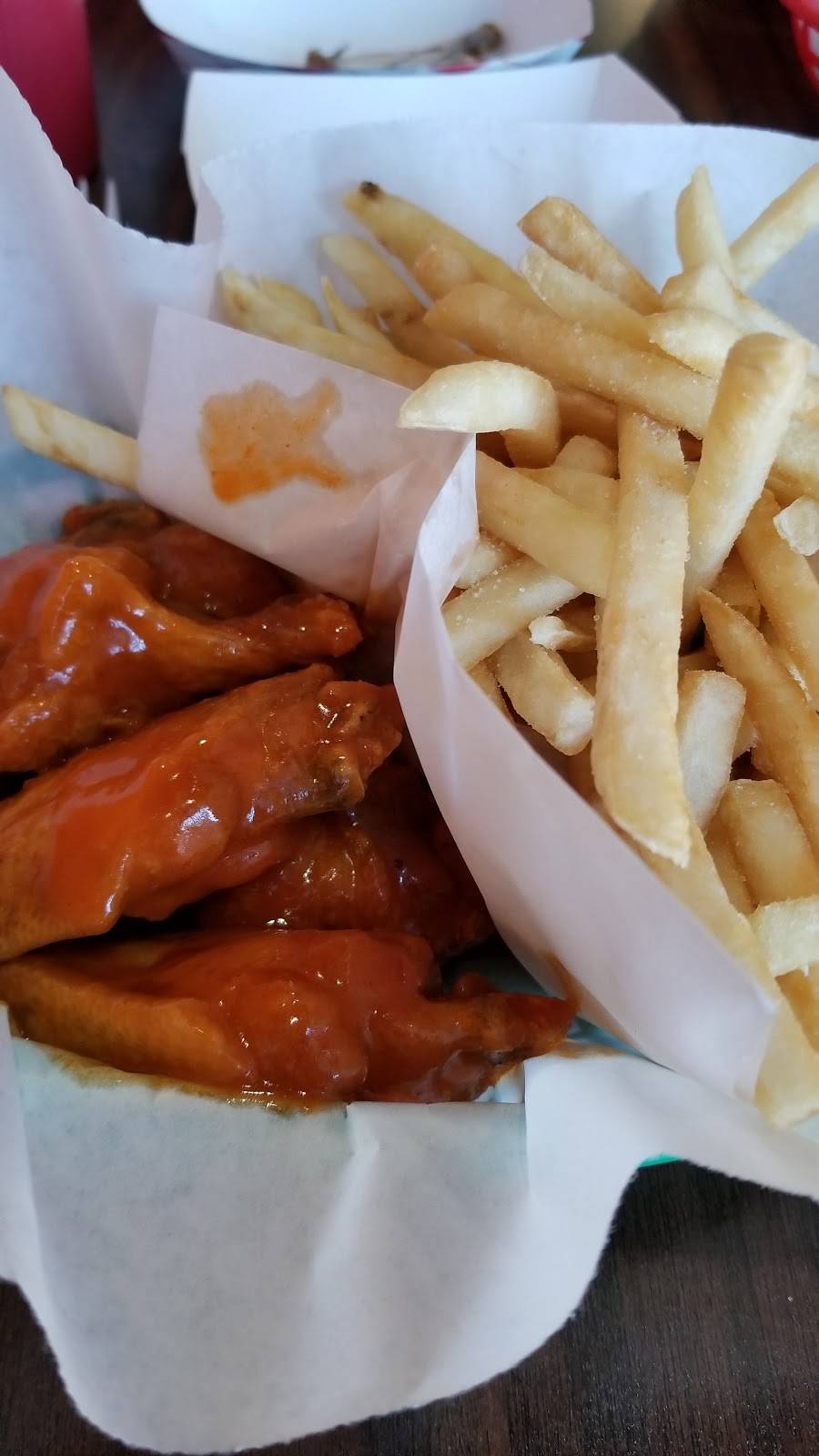 Wings21 | restaurant | 1224 US-377, Roanoke, TX 76262, USA | 6828311600 OR +1 682-831-1600