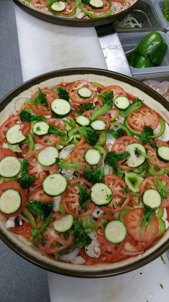 Mannys Pizza | meal delivery | 1810 Ocean St, Marshfield, MA 02050, USA | 7818379001 OR +1 781-837-9001