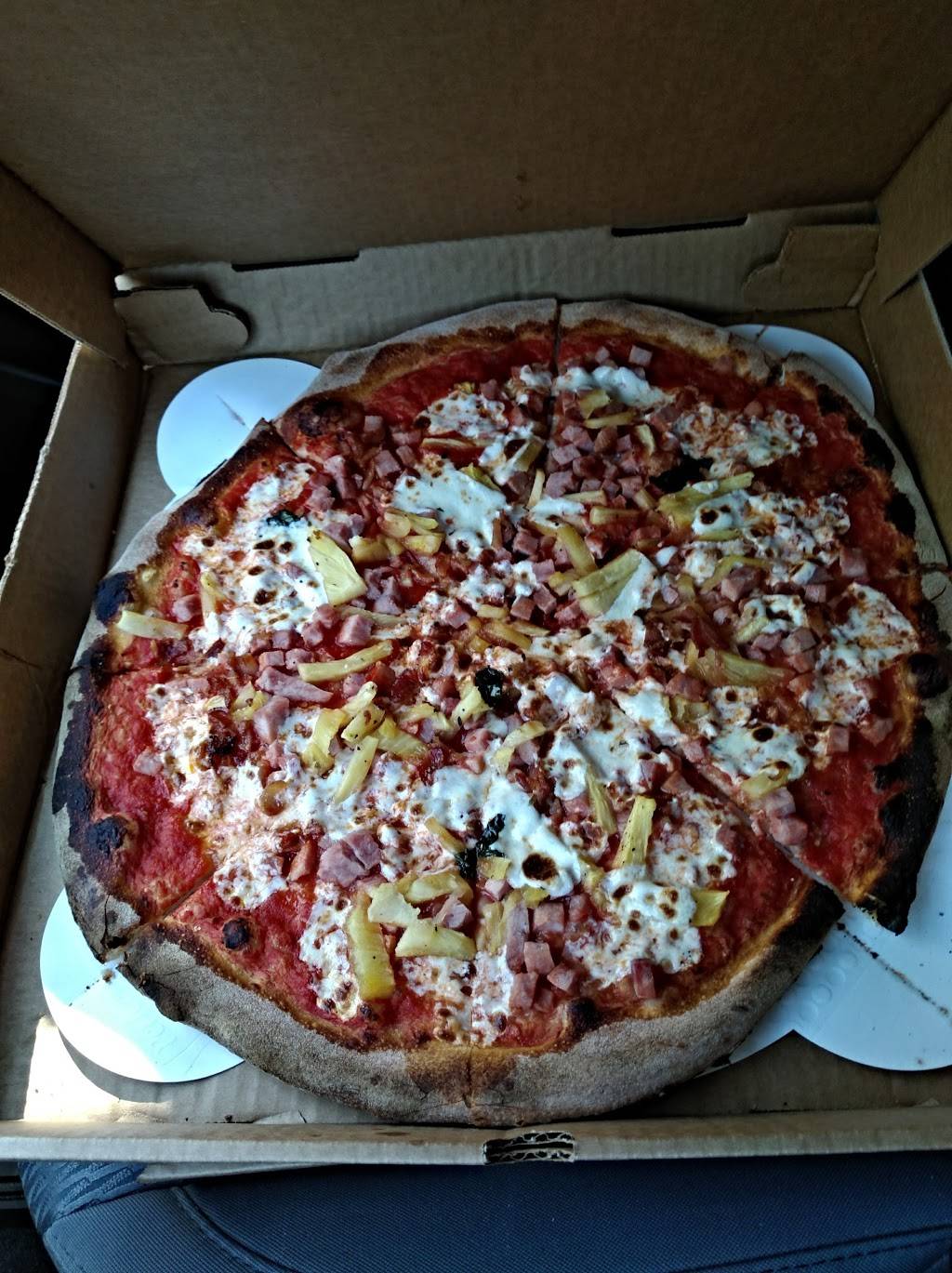 CPs Woodfired Pizza | restaurant | 17 New Driftway, Scituate, MA 02066, USA | 7813782743 OR +1 781-378-2743