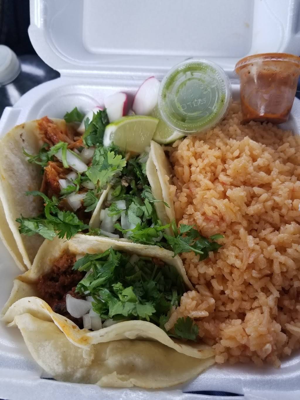 Camilas Taqueria | restaurant | 2520 White Bear Ave, Maplewood, MN 55109, USA | 6517978156 OR +1 651-797-8156