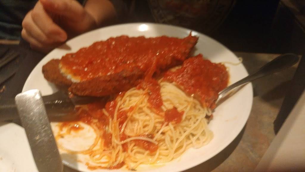 Crispis Italian Cuisine | restaurant | 136 Broad St, Bridgewater, MA 02324, USA | 5086976733 OR +1 508-697-6733