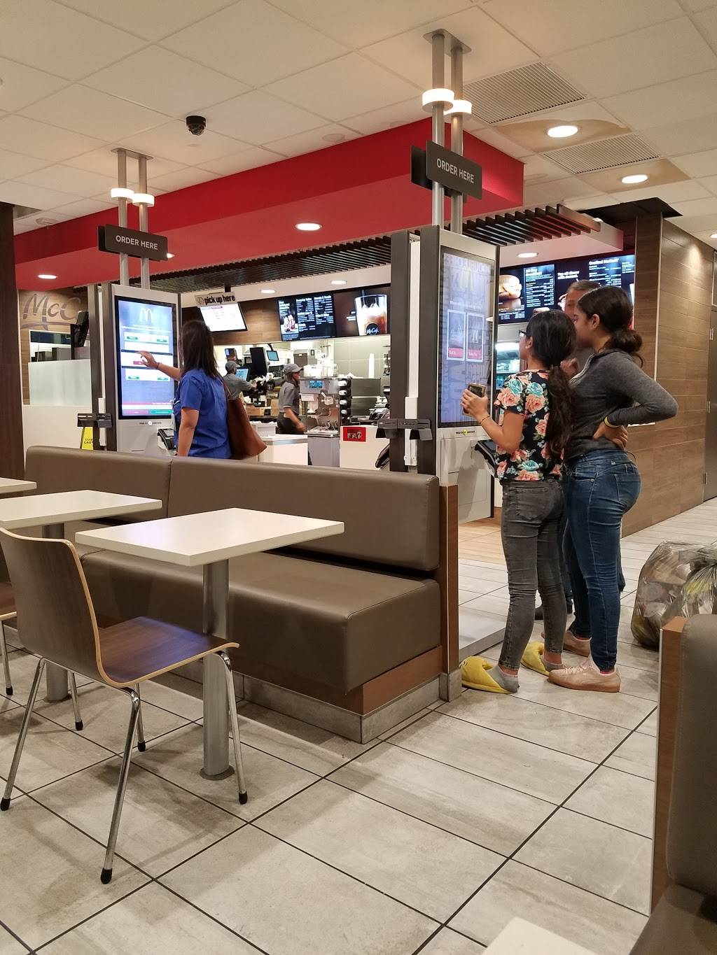 McDonalds | cafe | 12480 S, Pines Blvd, Pembroke Pines, FL 33027, USA | 9544362342 OR +1 954-436-2342