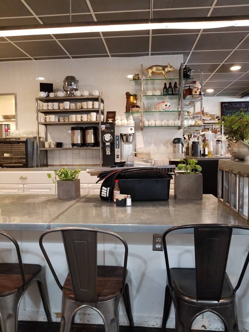 Bacon & Butter | restaurant | 5913 Broadway, Sacramento, CA 95820, USA | 9163464445 OR +1 916-346-4445