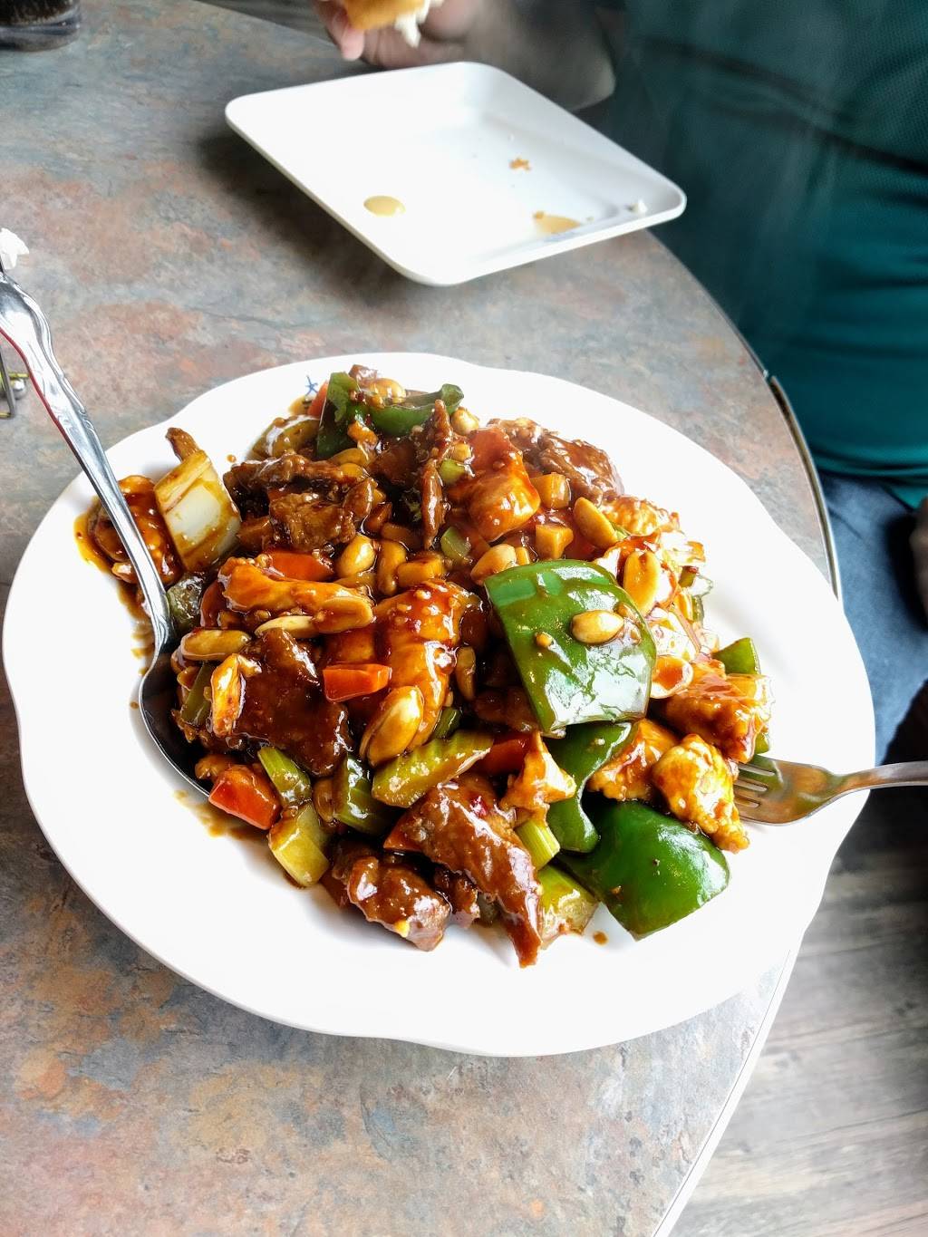 Wonton Gourmet | restaurant | 1405 Elmhurst Rd, Des Plaines, IL 60018, USA | 8474271183 OR +1 847-427-1183