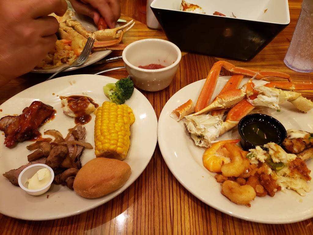 Captain Georges Seafood Restaurant | restaurant | 705 S Croatan Hwy, Kill Devil Hills, NC 27948, USA | 2524806677 OR +1 252-480-6677