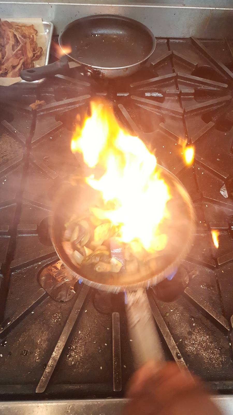 AERO Ale House Loves Park | restaurant | 6164 E Riverside Blvd, Loves Park, IL 61111, USA | 8159775602 OR +1 815-977-5602