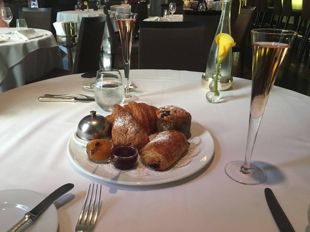 Petrossian | restaurant | 182 W 58th St, New York, NY 10019, USA | 2122452217 OR +1 212-245-2217