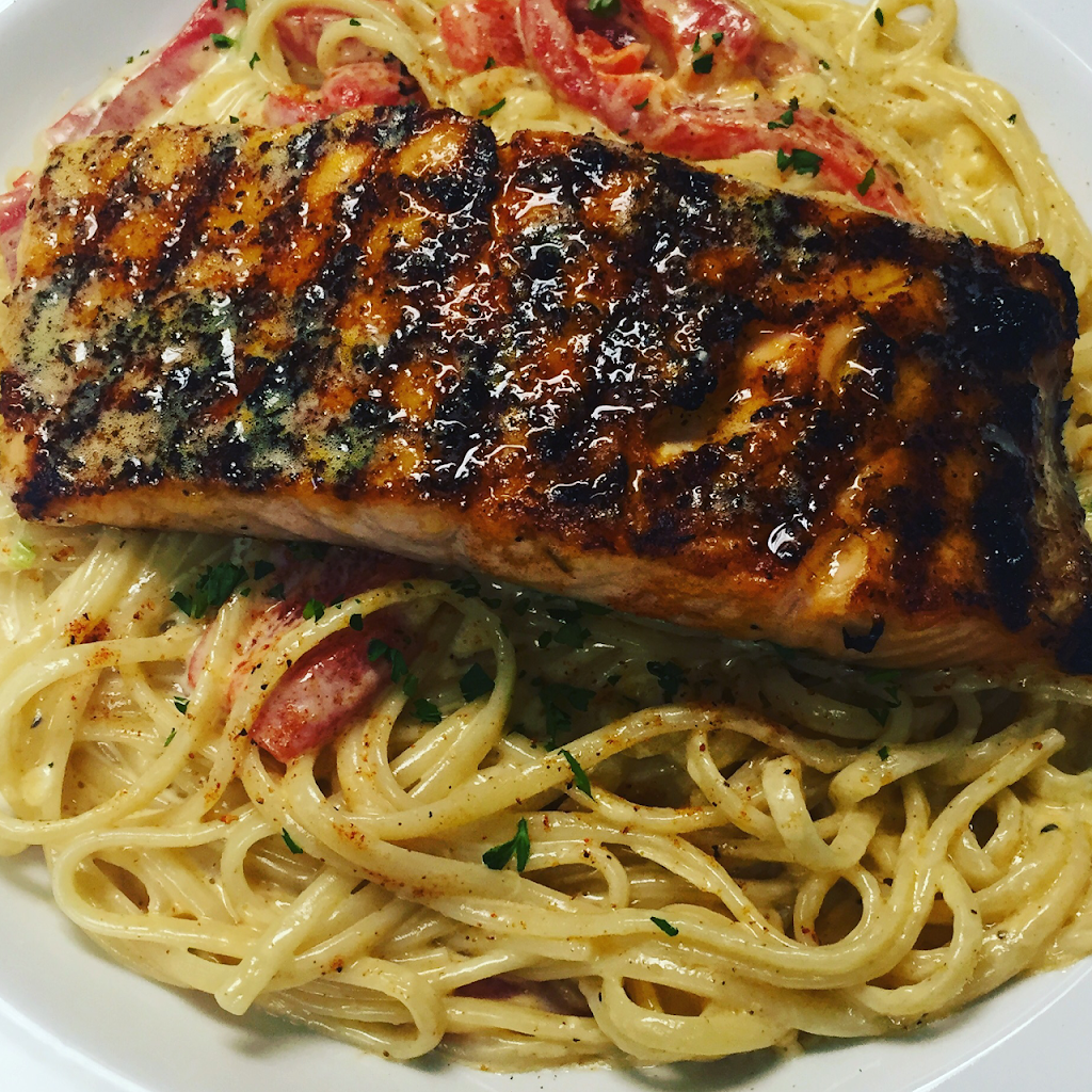 Aquarium Lounge | night club | 123 S 4th St, Clarksburg, WV 26301, USA | 3046263533 OR +1 304-626-3533